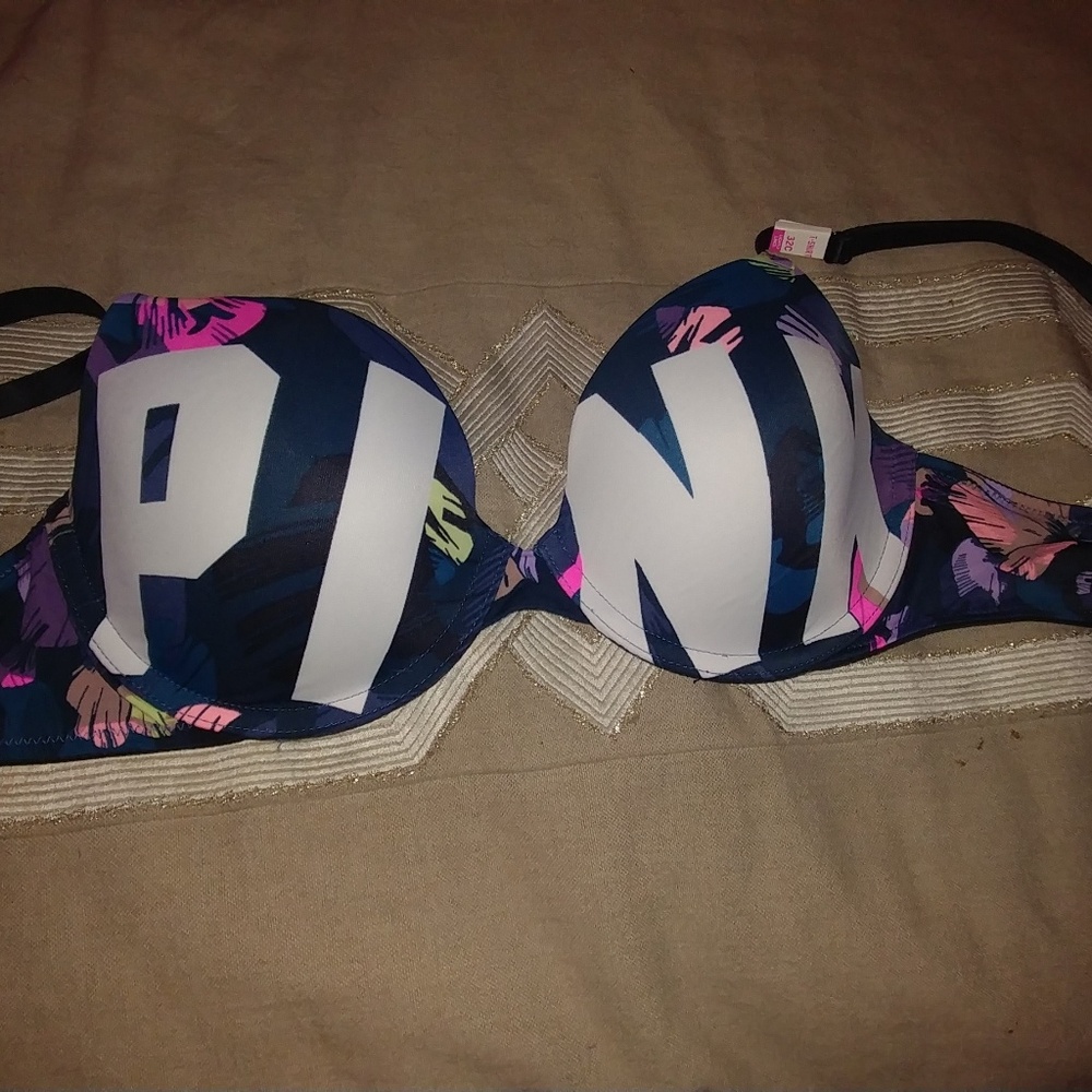 VS Pink Bra